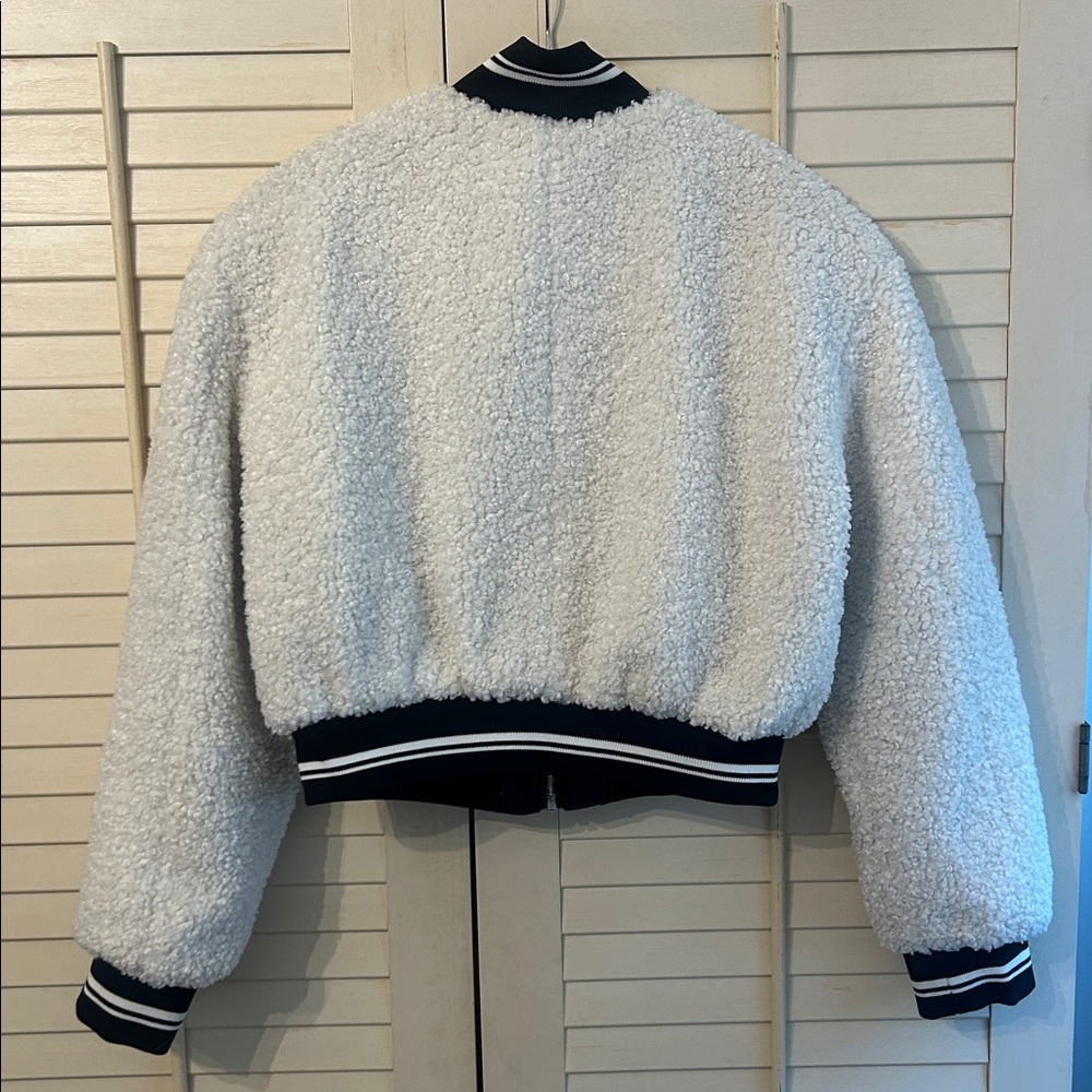Avec Les Filles xxs white teddy bomber jacket with black leather trim details! - Picture 5 of 7